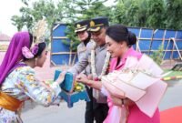 AKBP Hannry PH Tambunan saat prosesi pisah sambut di Mapolres Langkat.
