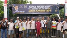 Pimpinan DPRD Sumut Ricky Anthony saat membuka Turnamen Sepak Takraw RA Cup I 2026 di Kelurahan Sidomulyo, Kecamatan Stabat, Langkat.